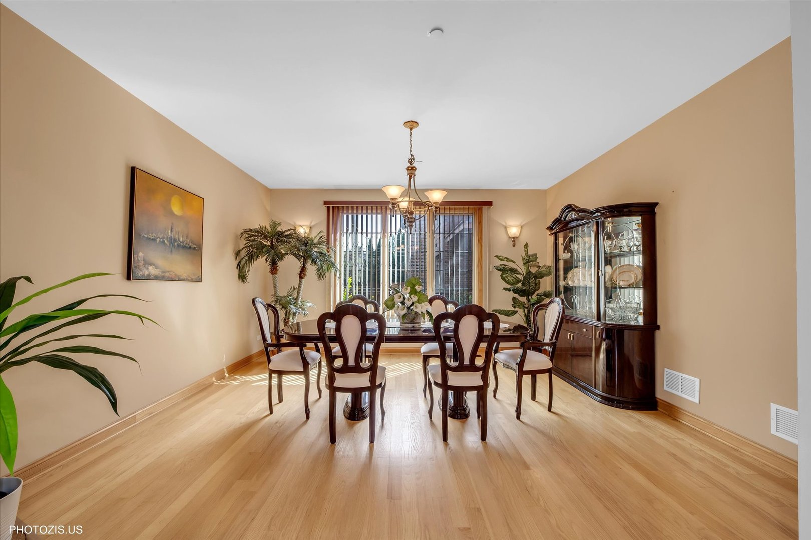 308 Berkshire Lane, Des Plaines, IL 60016