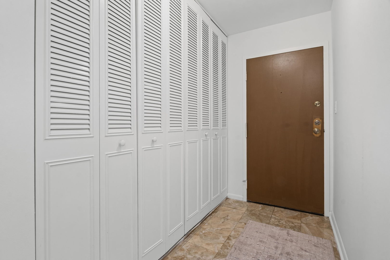900 E Wilmette Road #105, Palatine, IL 60074
