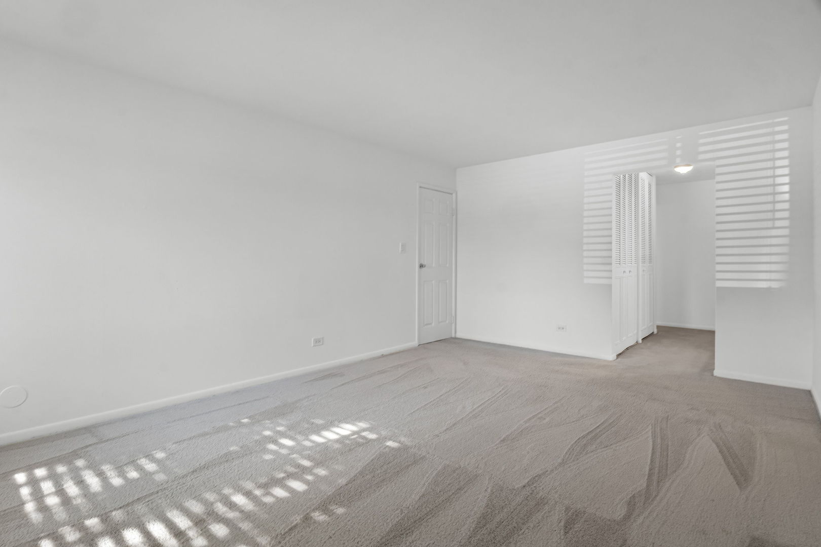 900 E Wilmette Road #105, Palatine, IL 60074