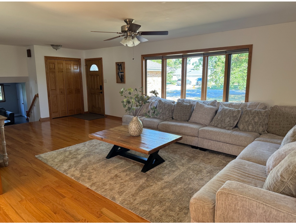 11637 Brookview Lane, Orland Park, IL 60467