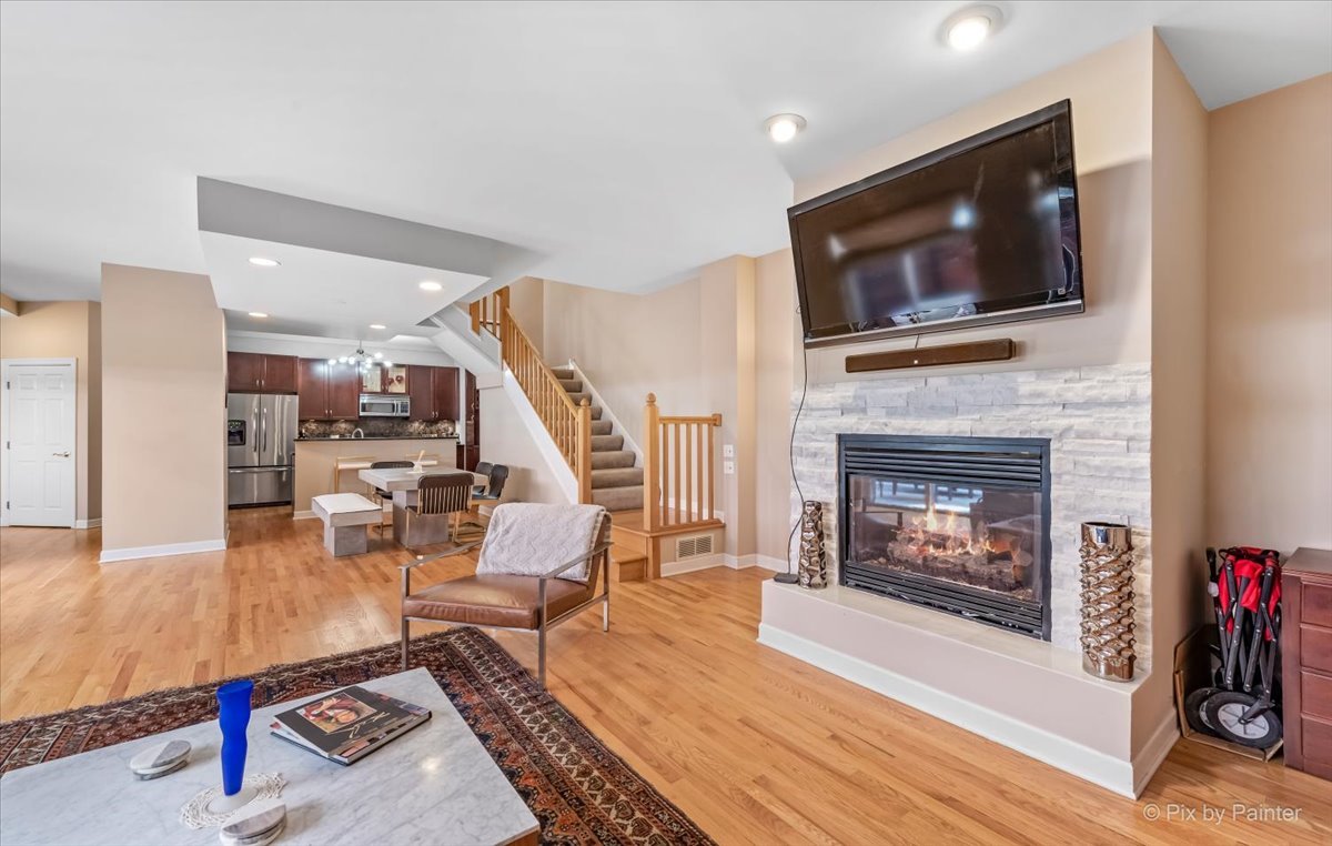 1430 N La Salle Drive #F1, Chicago, IL 60610