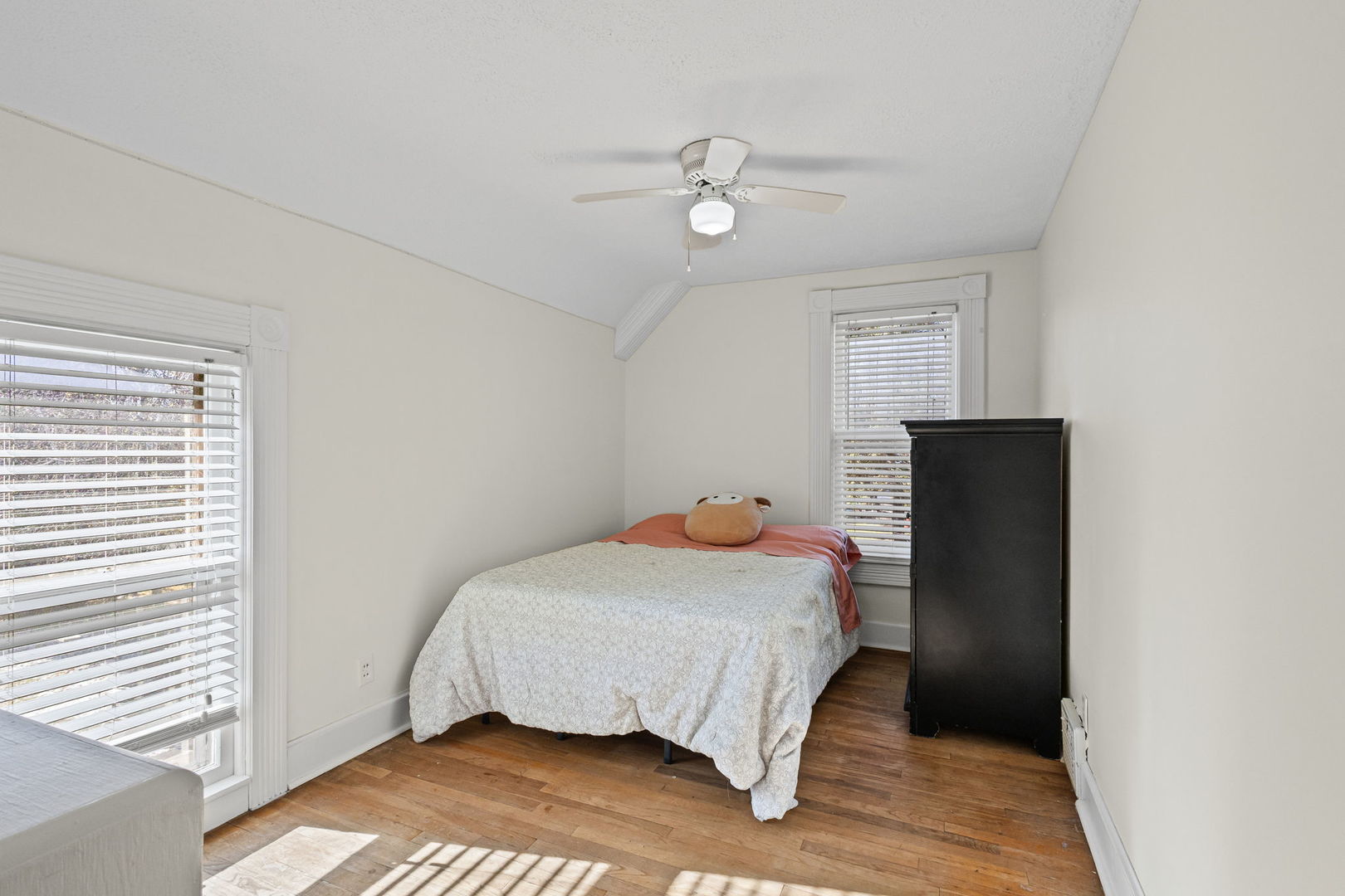 517 Bunker Street, Woodstock, IL 60098