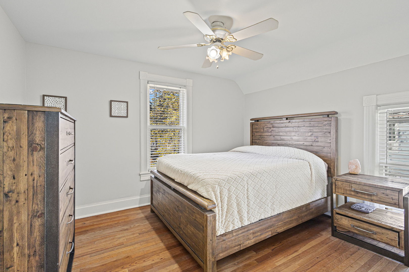 517 Bunker Street, Woodstock, IL 60098