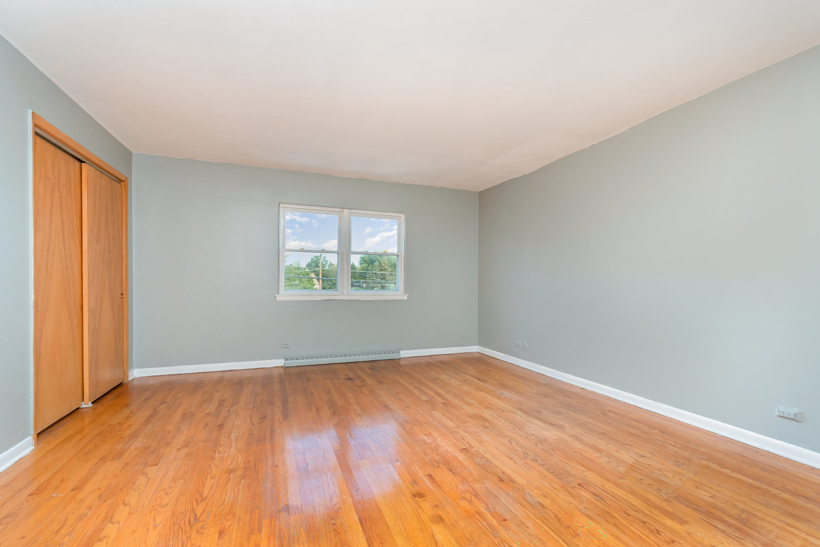 10448 W Cermak Road #2R, Westchester, IL 60154
