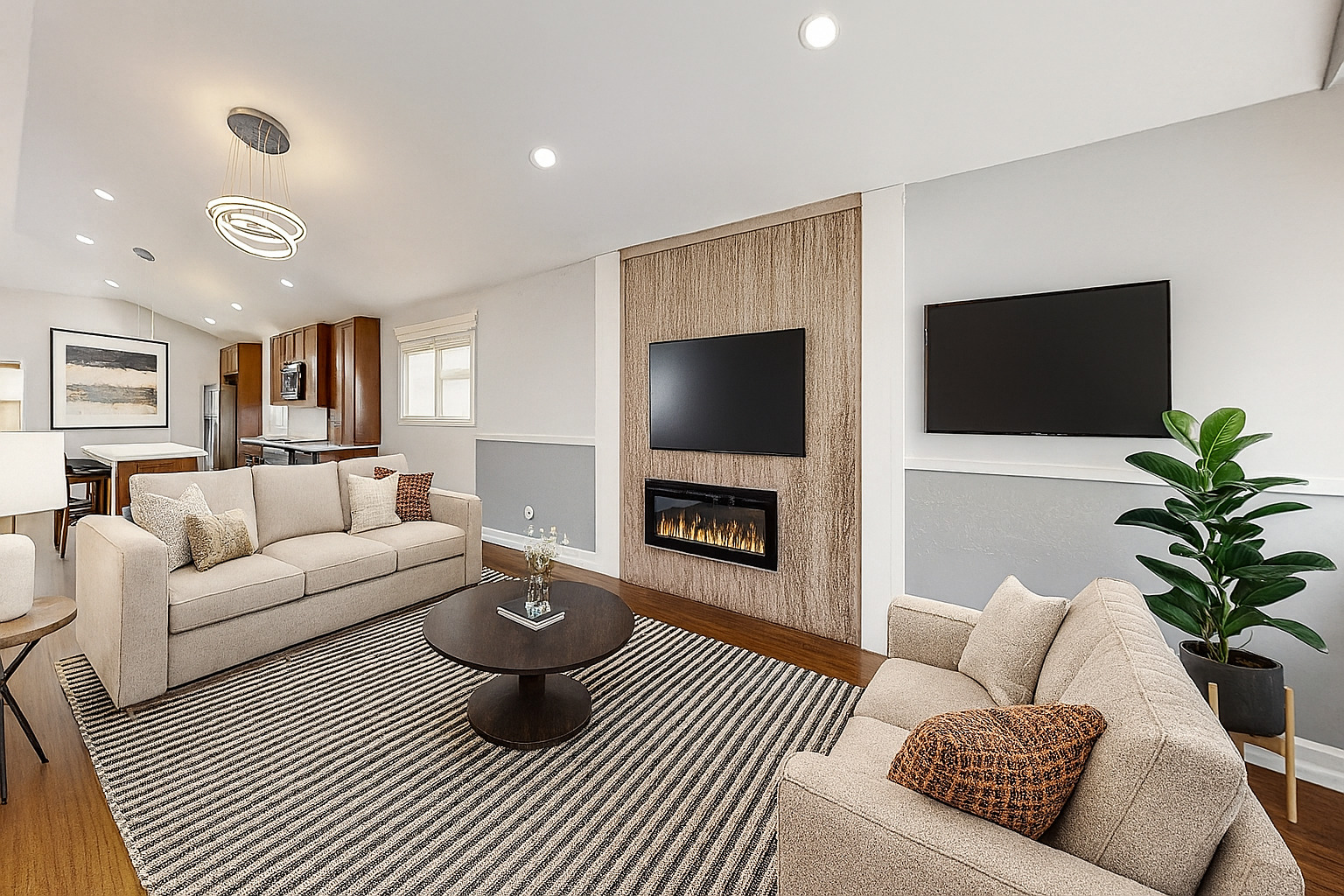 124 E 83rd Street, Chicago, IL 60619