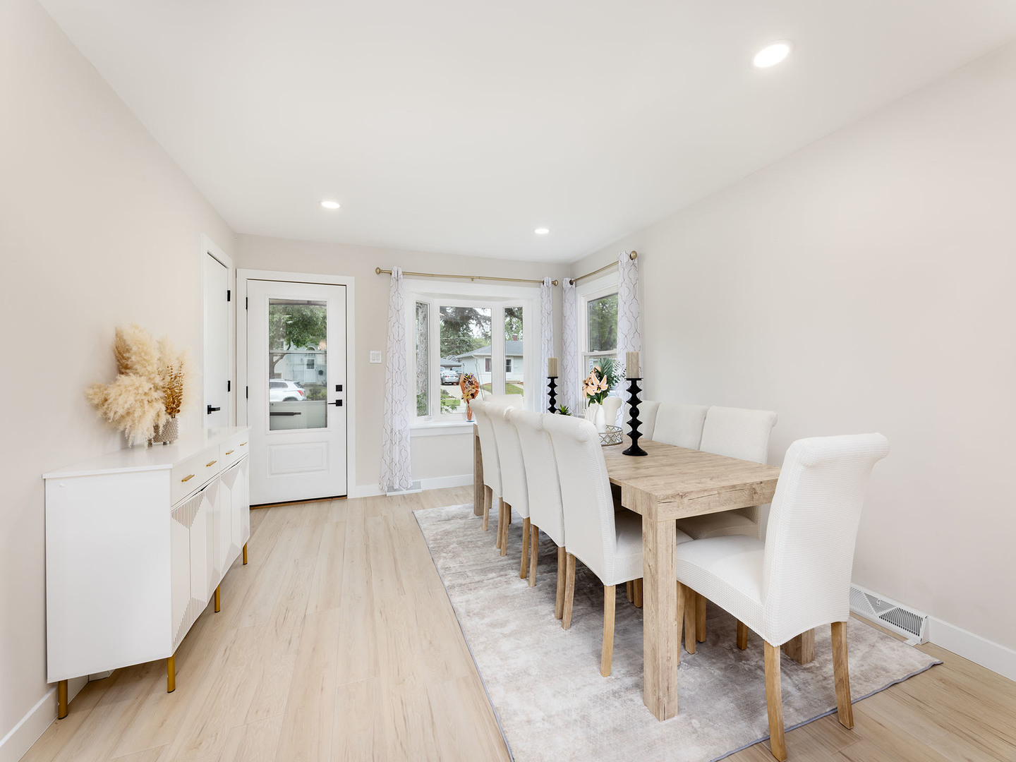 1649 Park Avenue, Hanover Park, IL 60133