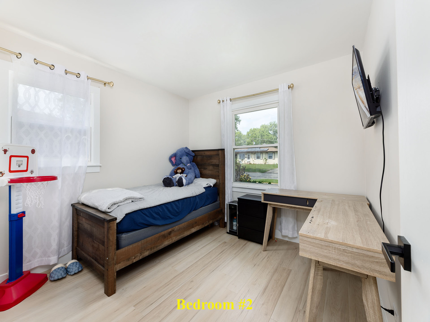 1649 Park Avenue, Hanover Park, IL 60133