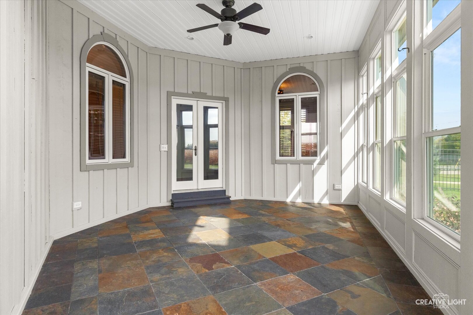 44W465 Plank Road, Hampshire, IL 60140