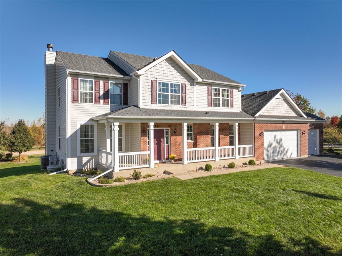 1284 Olive Lane, Hampshire, IL 60140