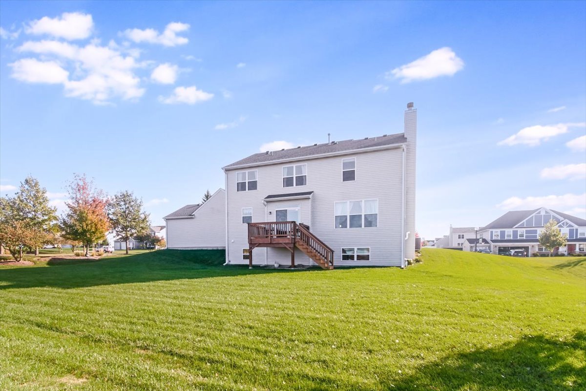 1284 Olive Lane, Hampshire, IL 60140