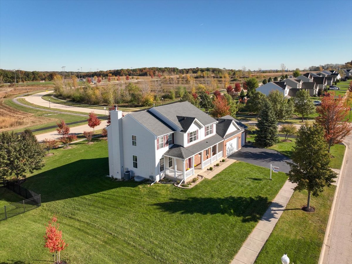 1284 Olive Lane, Hampshire, IL 60140