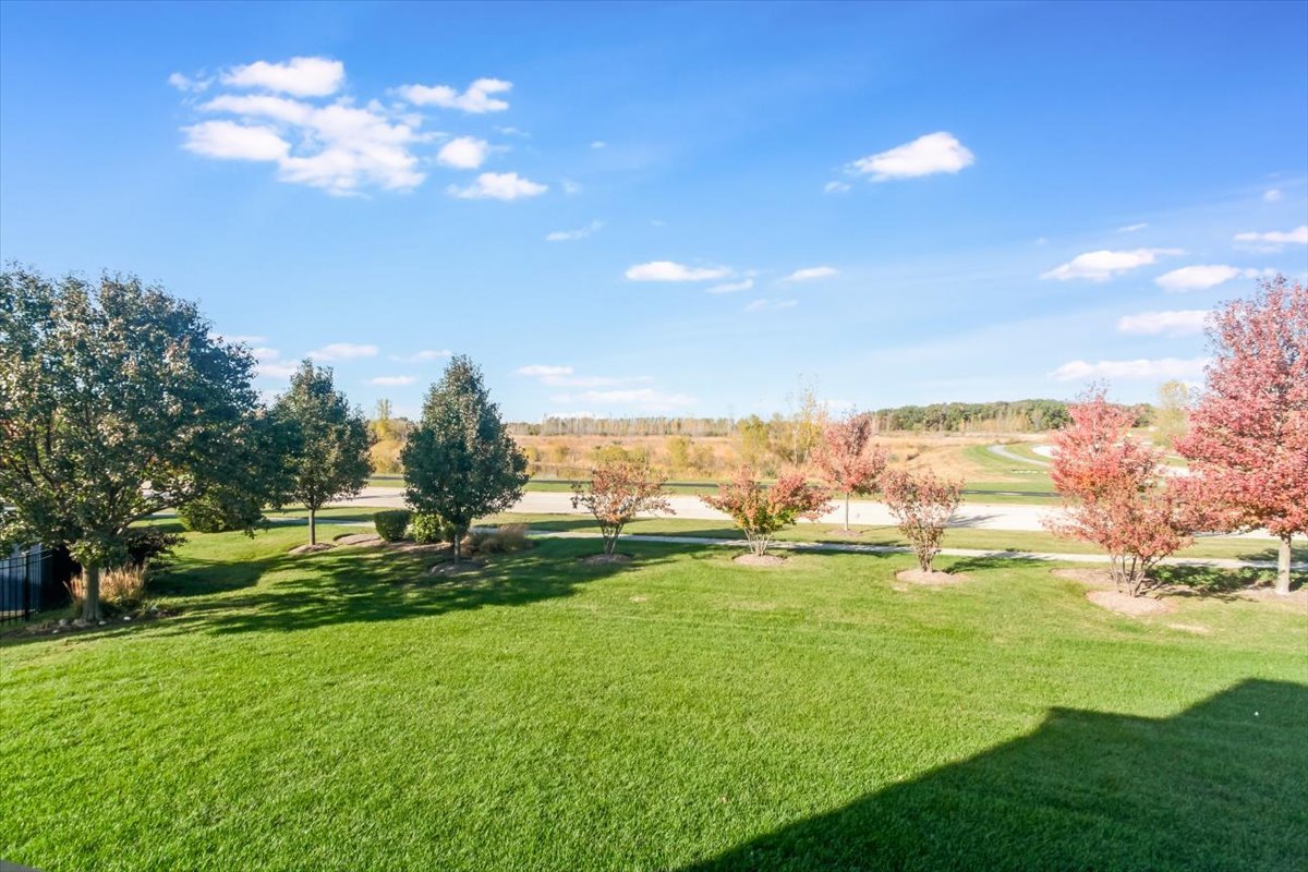 1284 Olive Lane, Hampshire, IL 60140