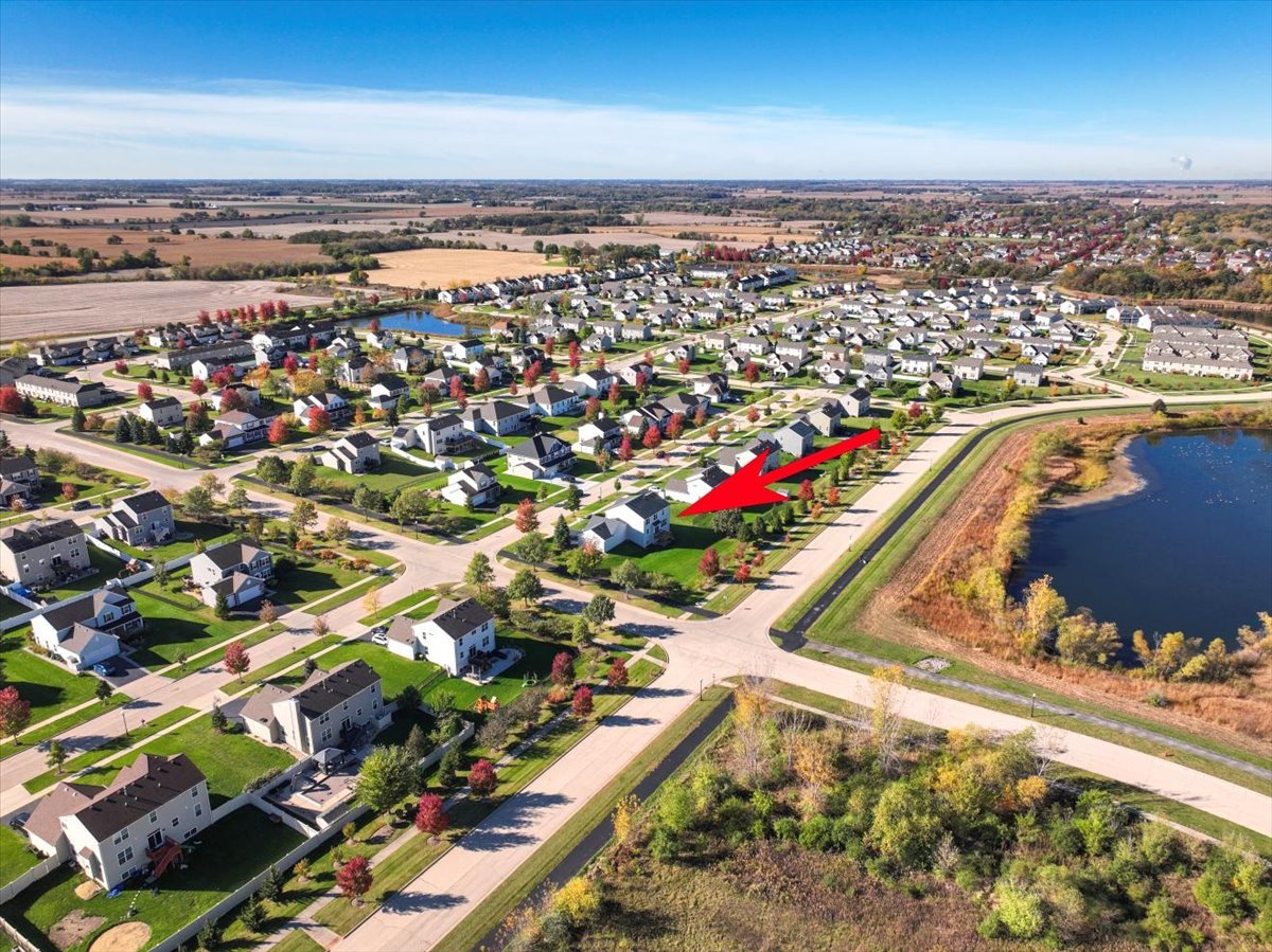 1284 Olive Lane, Hampshire, IL 60140