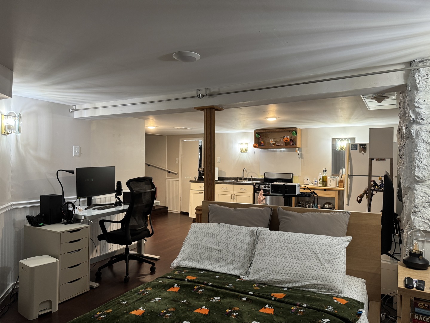 300 S Cumberland Parkway, Des Plaines, IL 60016