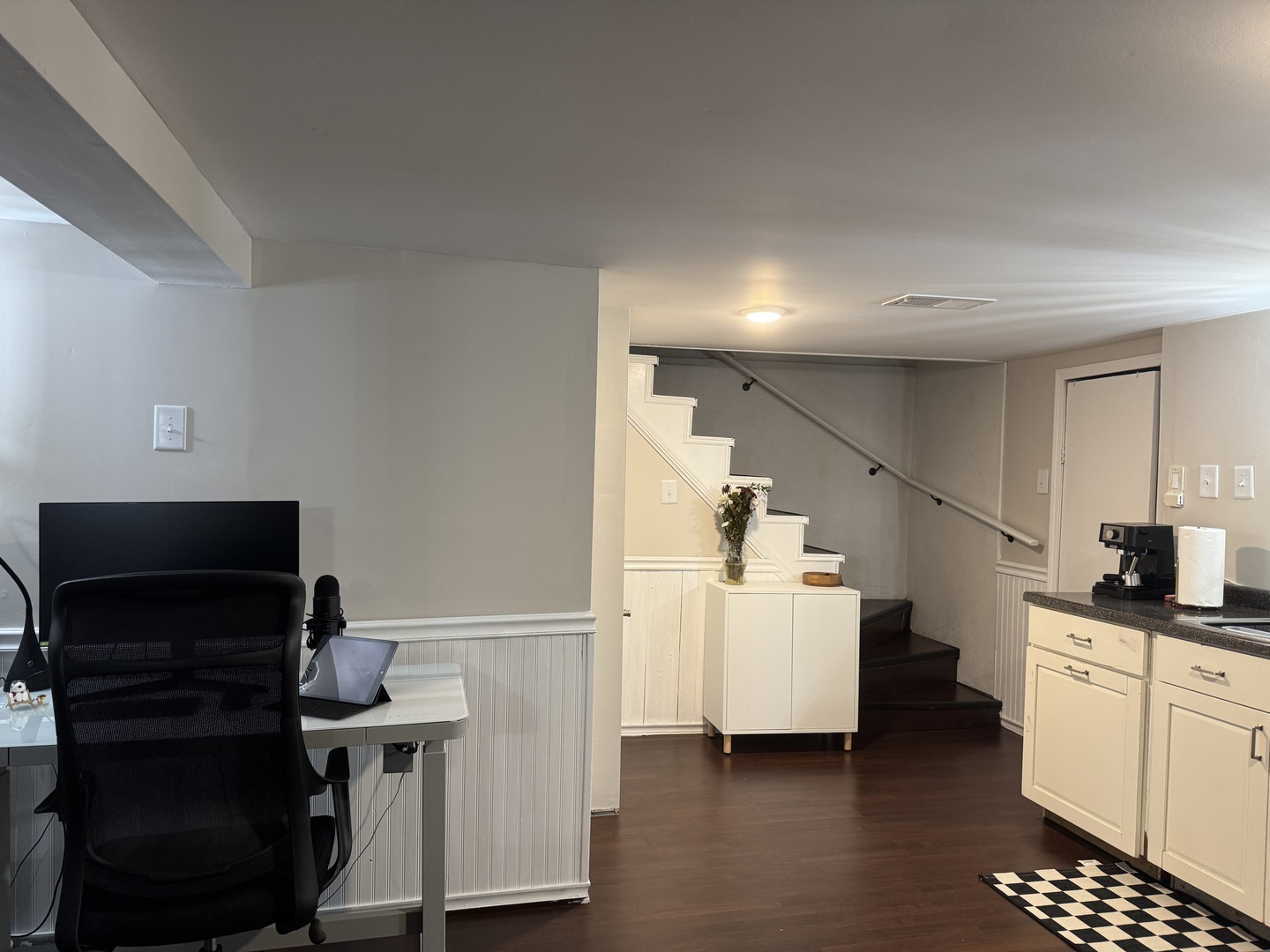 300 S Cumberland Parkway, Des Plaines, IL 60016