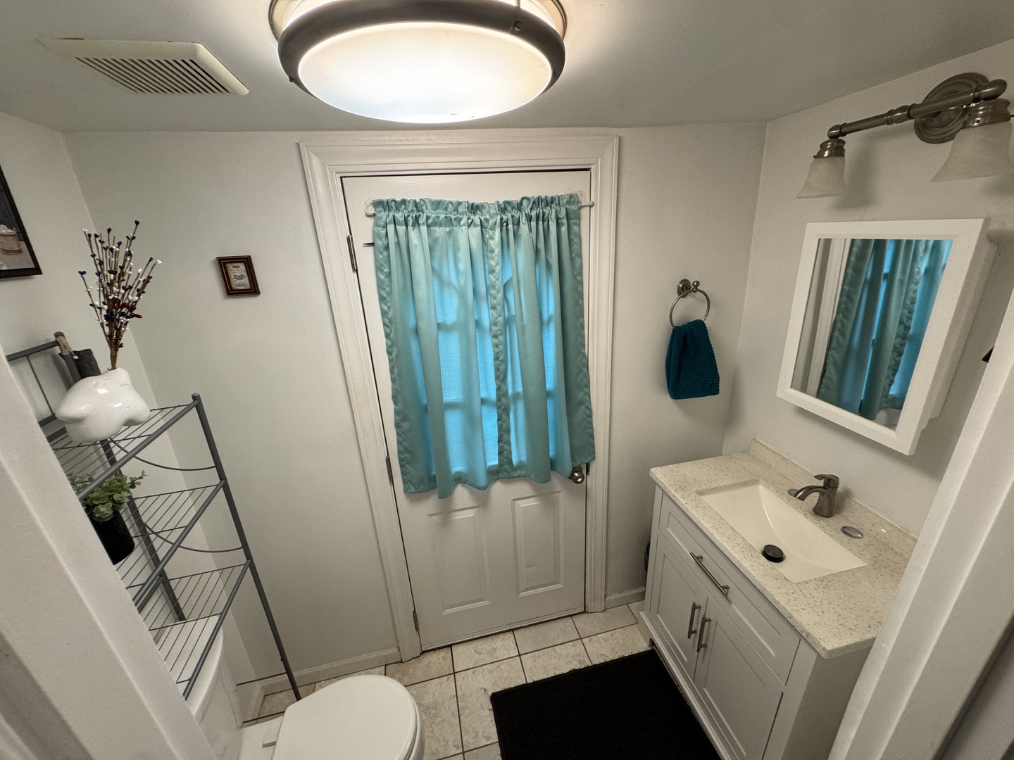 300 S Cumberland Parkway, Des Plaines, IL 60016