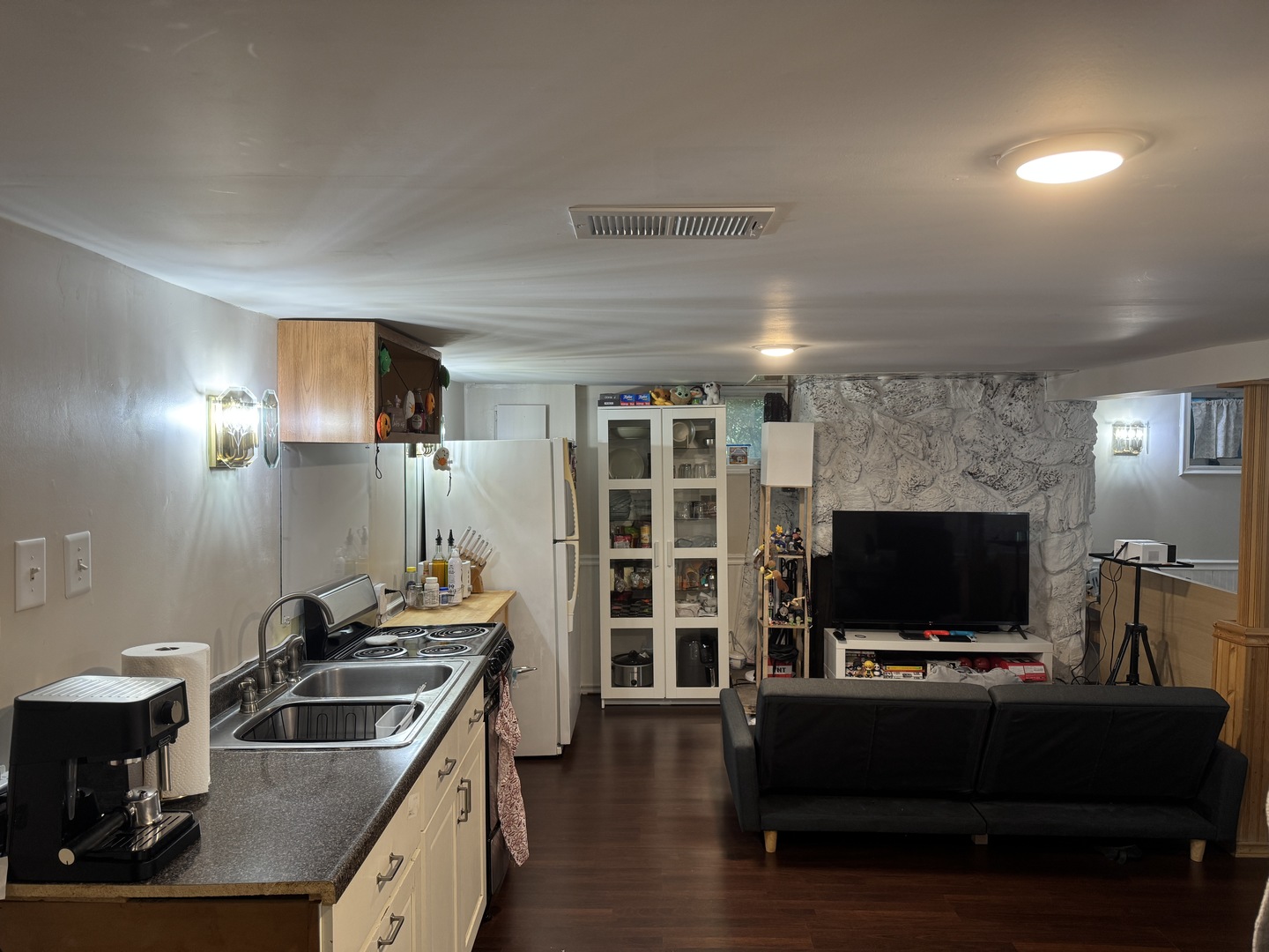 300 S Cumberland Parkway, Des Plaines, IL 60016