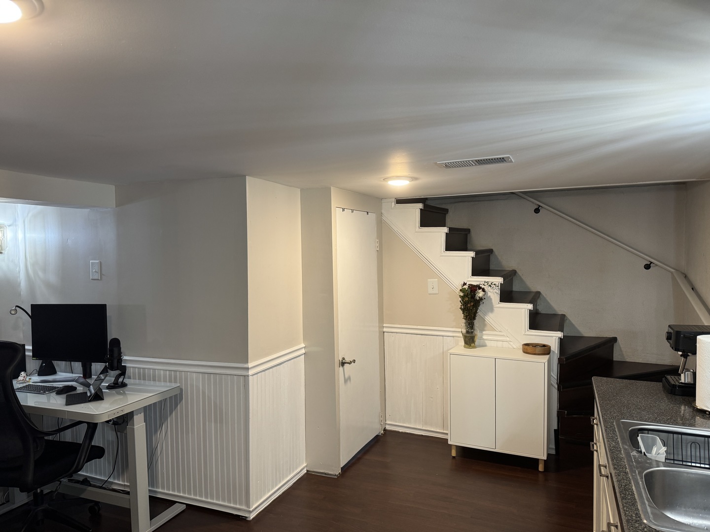 300 S Cumberland Parkway, Des Plaines, IL 60016