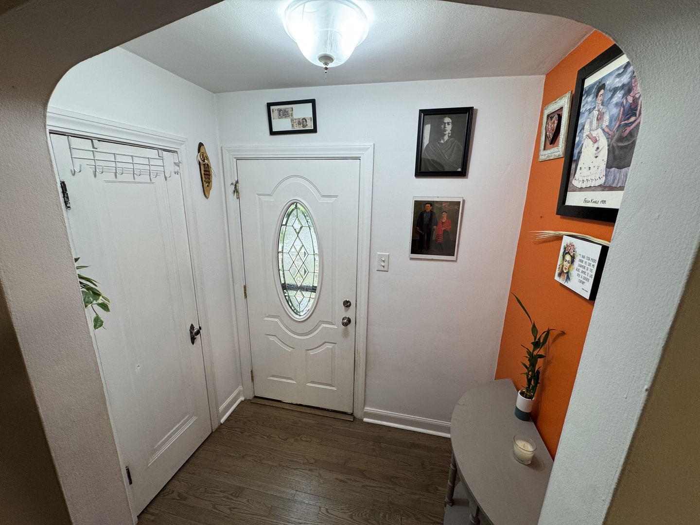 300 S Cumberland Parkway, Des Plaines, IL 60016