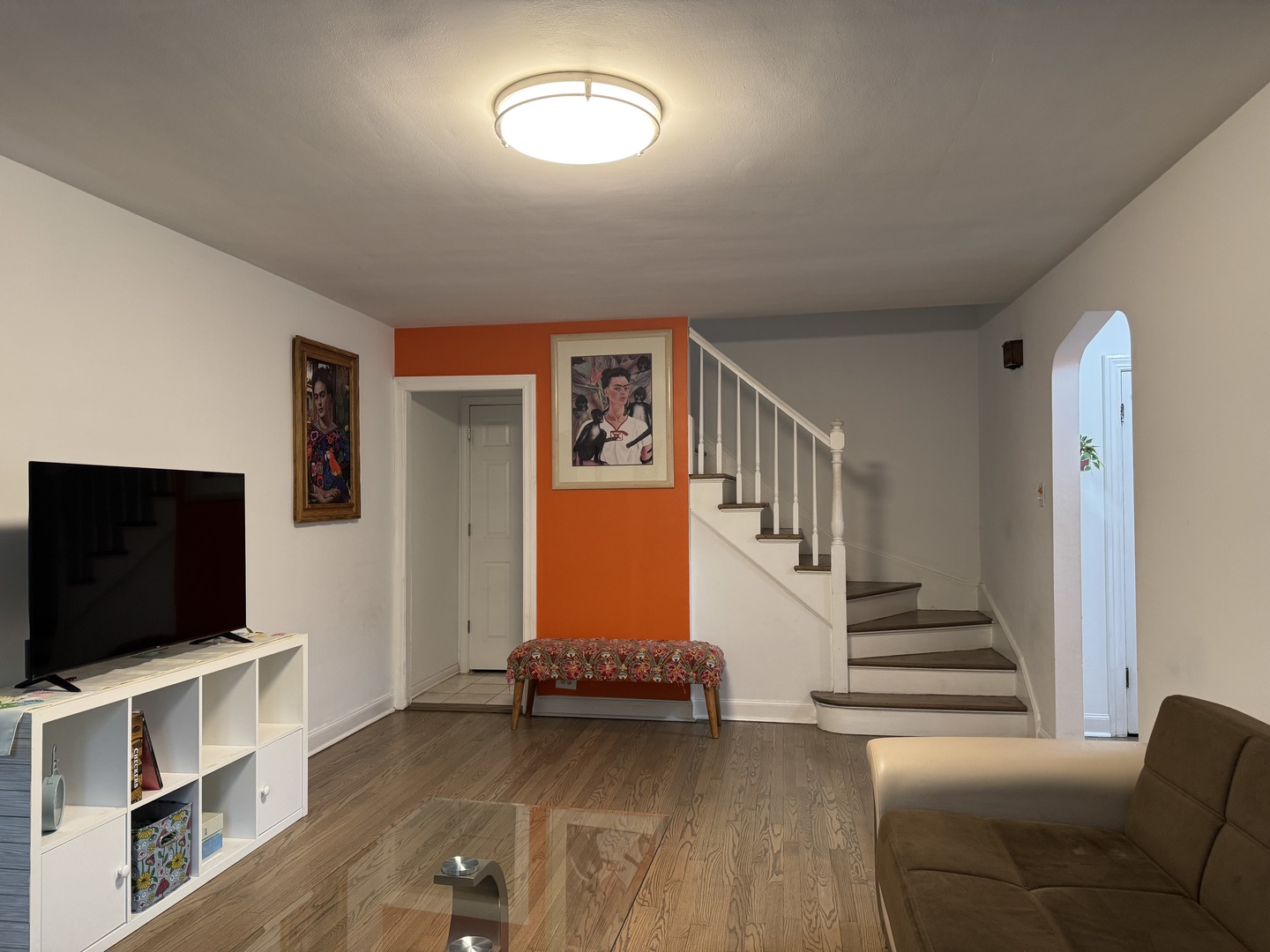 300 S Cumberland Parkway, Des Plaines, IL 60016