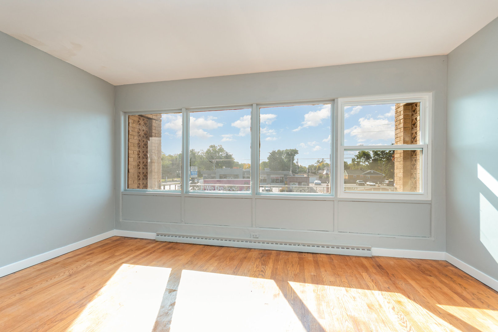 10448 W Cermak Road #1F, Westchester, IL 60154