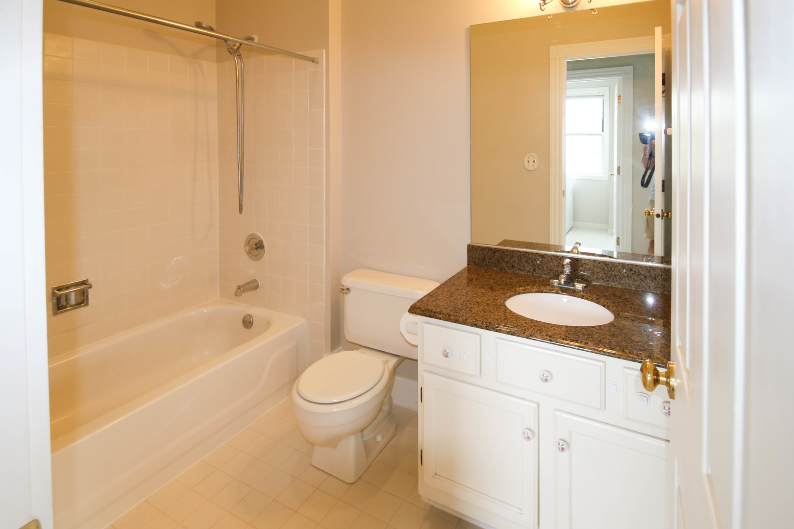 648 W PARKSIDE Drive #648, Palatine, IL 60067