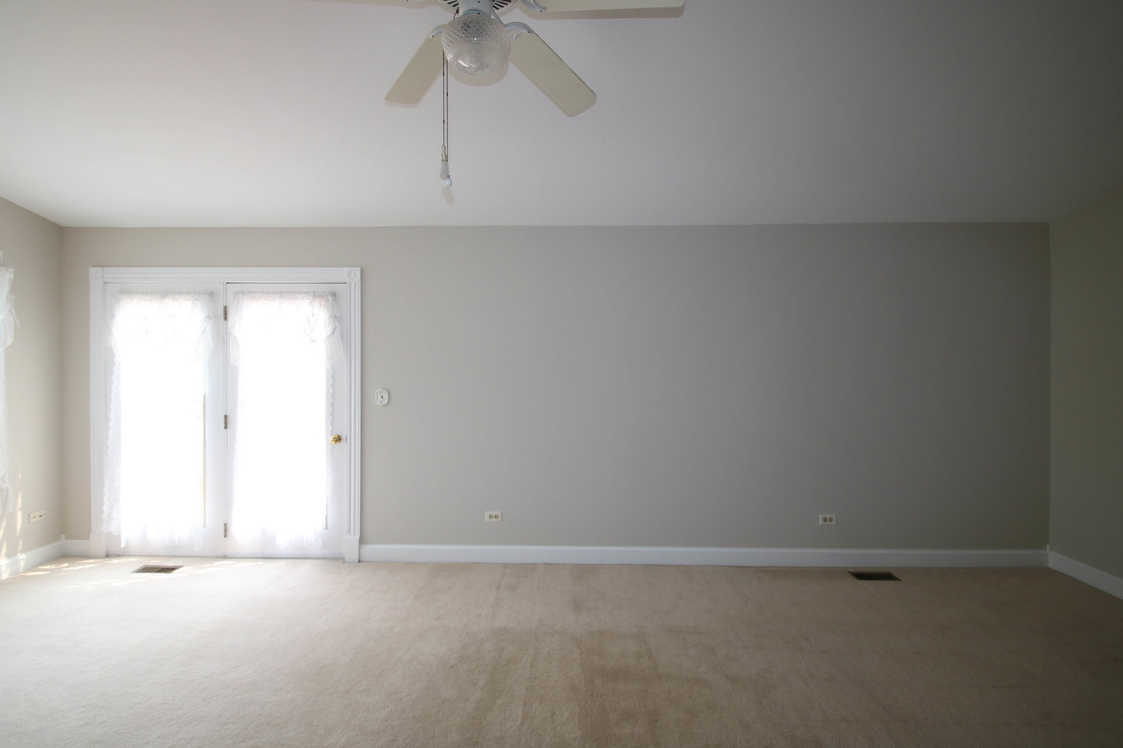 648 W PARKSIDE Drive #648, Palatine, IL 60067
