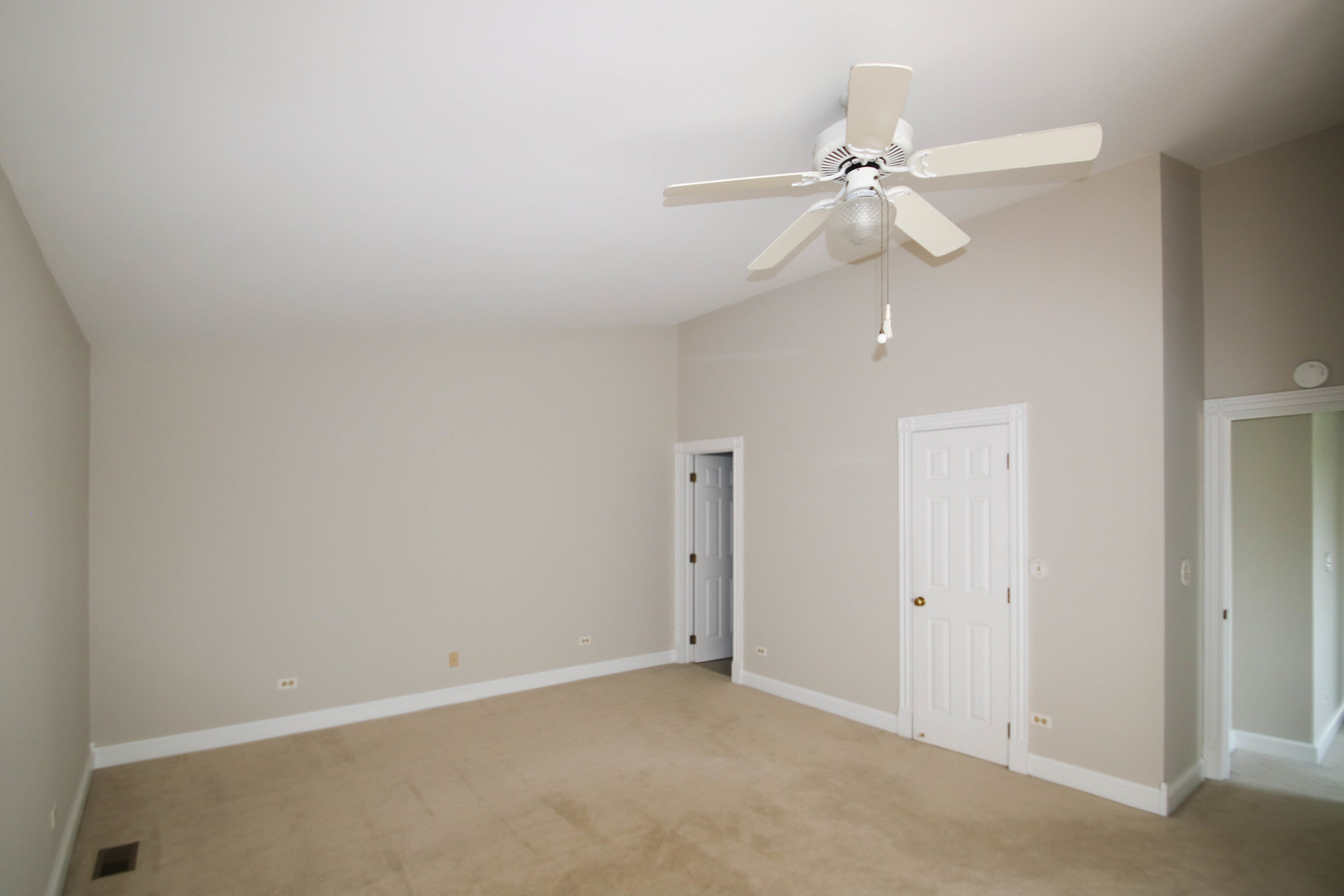 648 W PARKSIDE Drive #648, Palatine, IL 60067