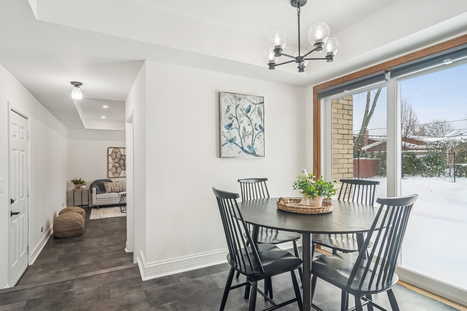 2528 N Walnut Avenue, Arlington Heights, IL 60004