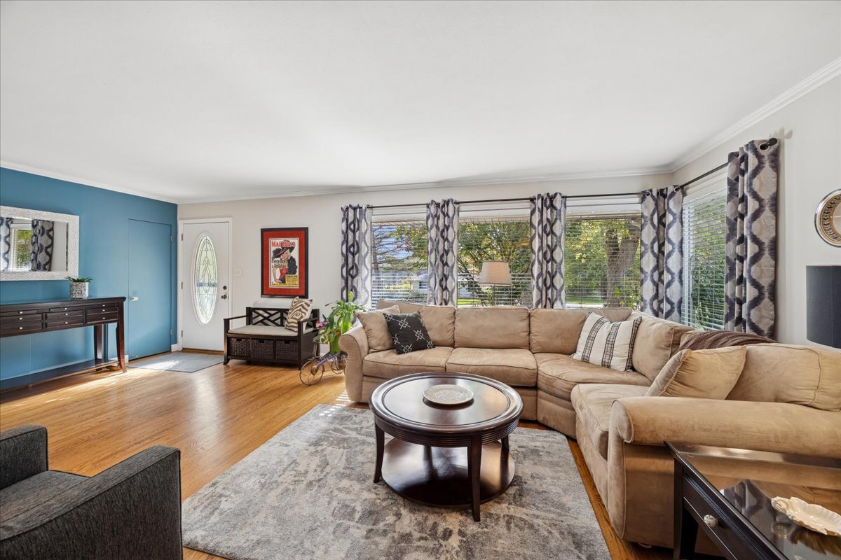 305 Poplar Lane, New Lenox, IL 60451