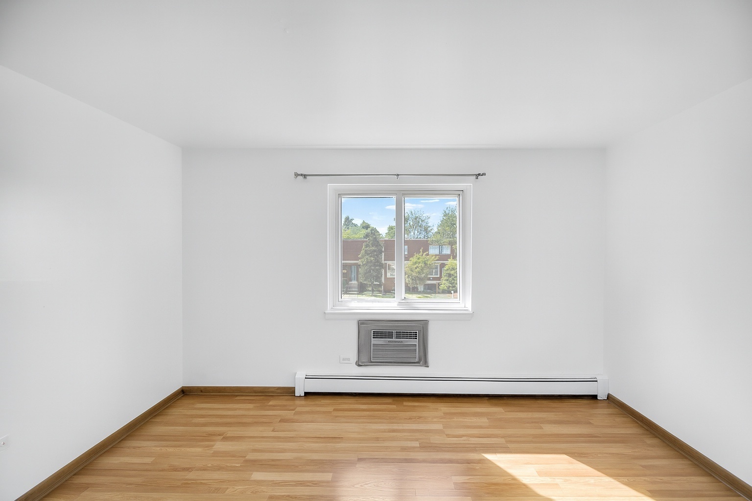 1080 Knoll Lane #305, Hoffman Estates, IL 60169