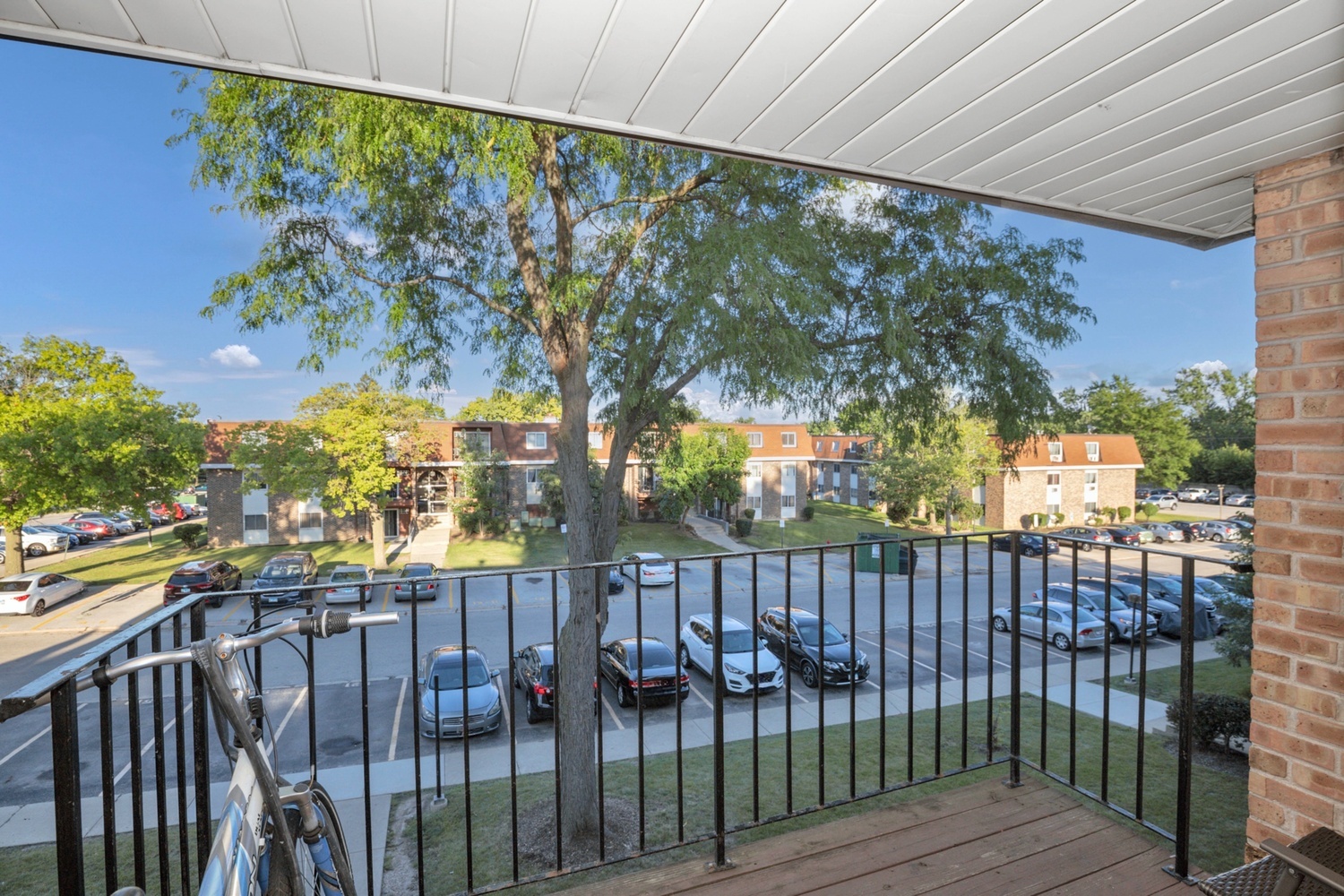 1080 Knoll Lane #305, Hoffman Estates, IL 60169