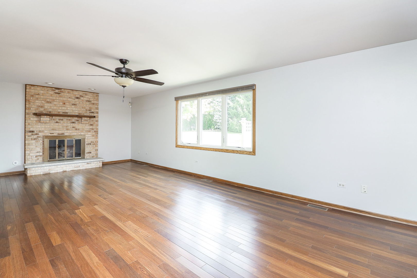 9S251 Graceland Street, Downers Grove, IL 60516