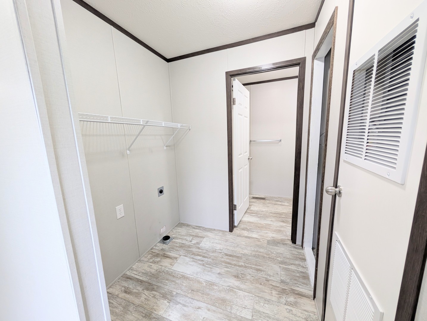 788 Maple Lane, Justice, IL 60458