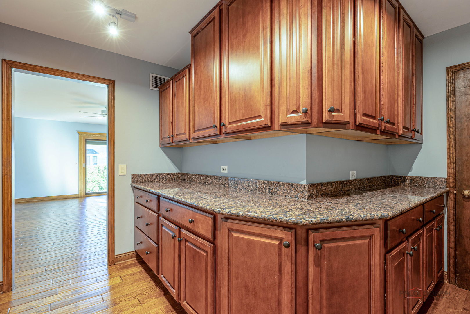 964 Cooper Court, Buffalo Grove, IL 60089