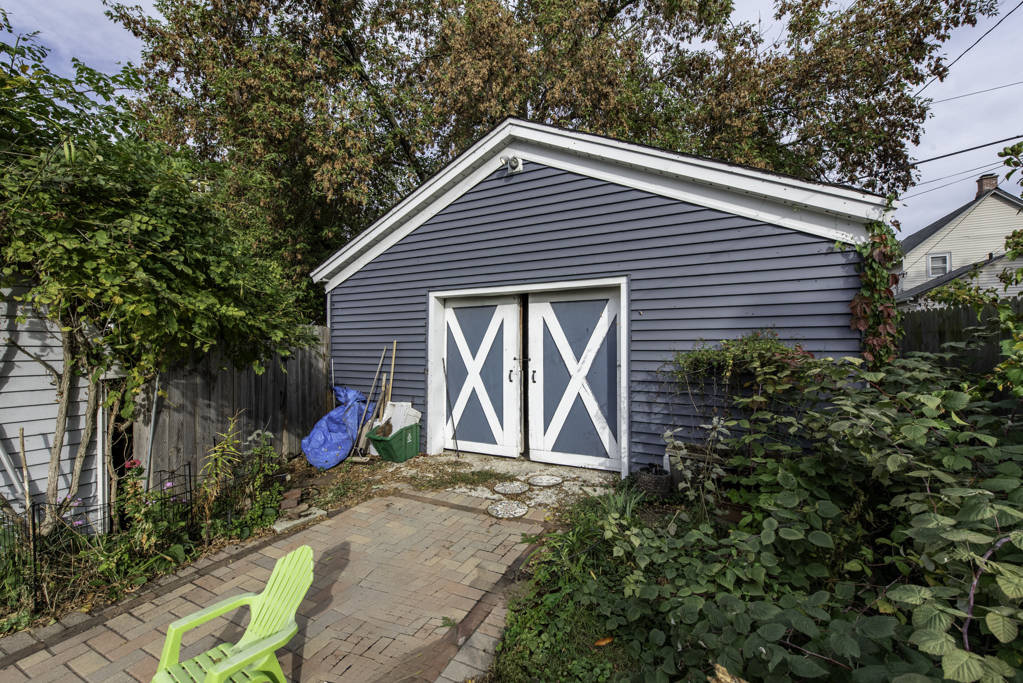 511 Chestnut Street, Waukegan, IL 60085