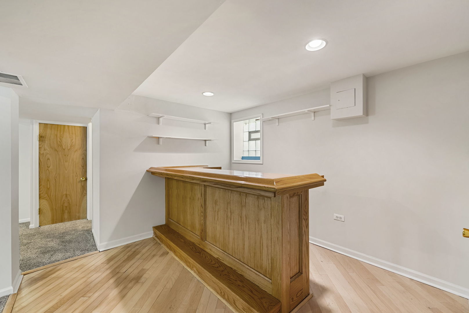 5121 W Newport Avenue, Chicago, IL 60641