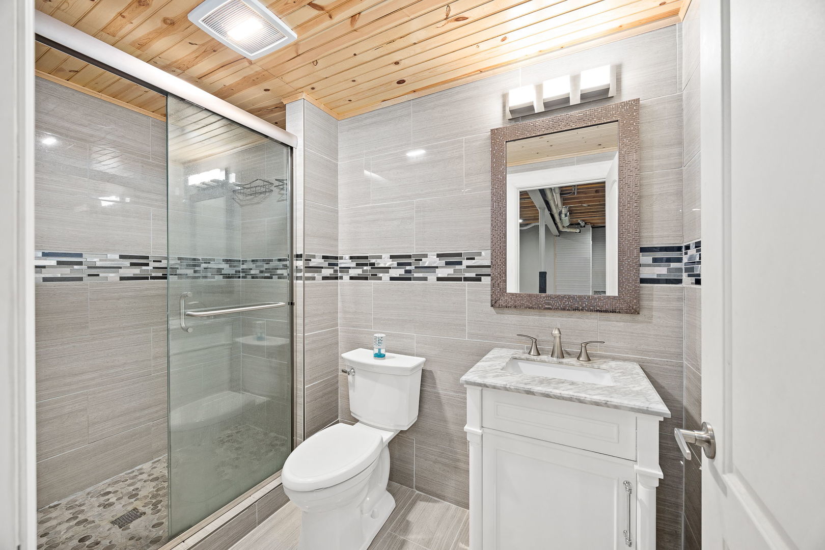 21328 Westminster Lane, Shorewood, IL 60404