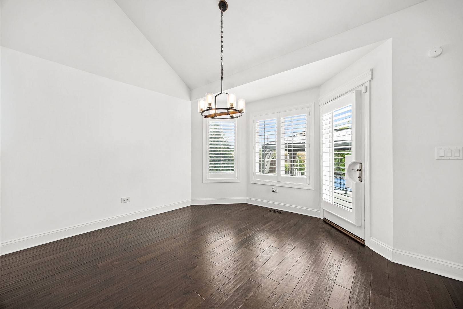 21328 Westminster Lane, Shorewood, IL 60404