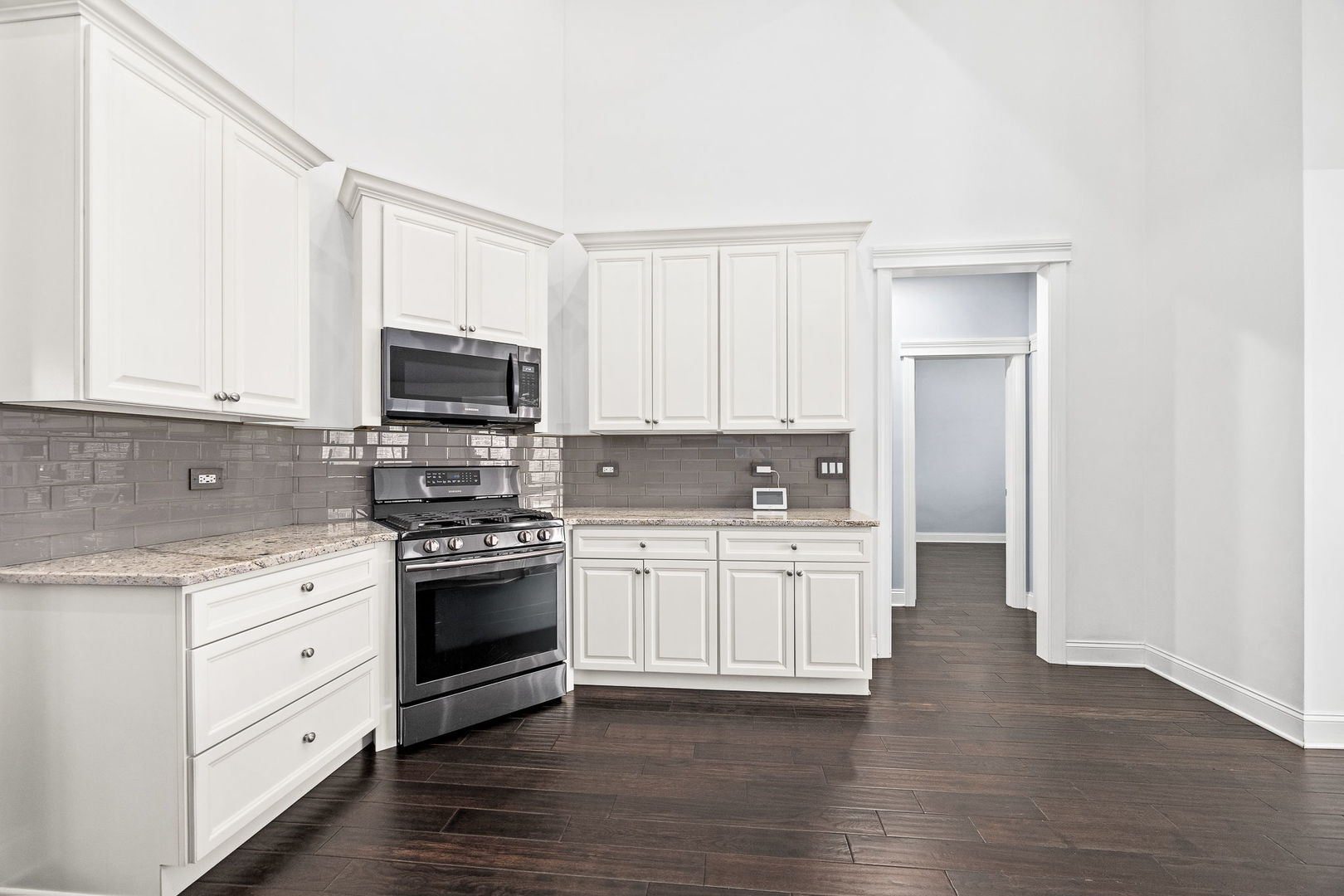 21328 Westminster Lane, Shorewood, IL 60404