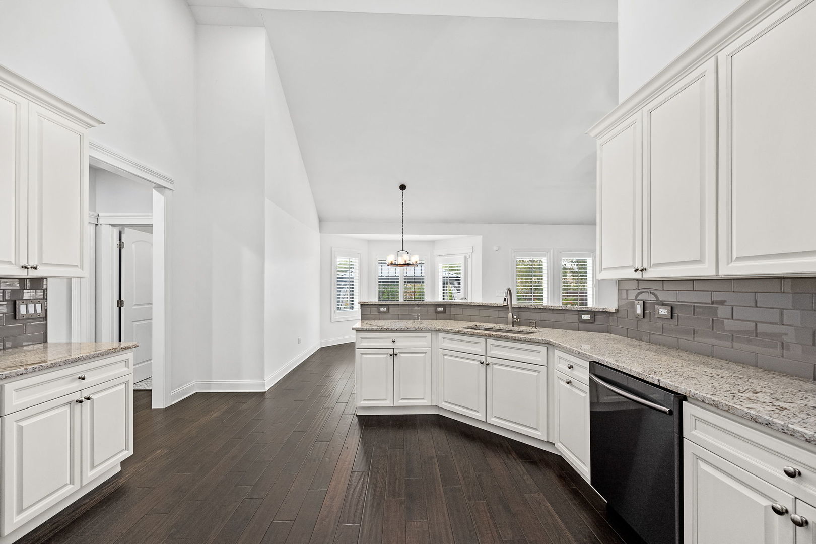 21328 Westminster Lane, Shorewood, IL 60404