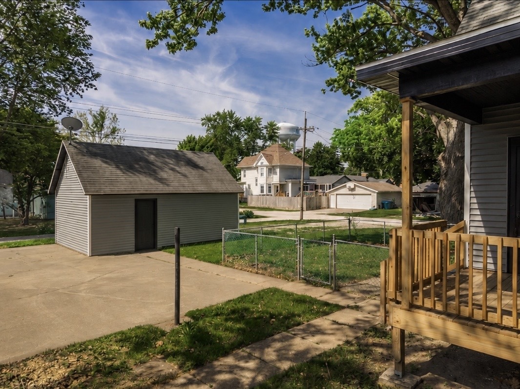 220 W Bennett Street, Pontiac, IL 61764