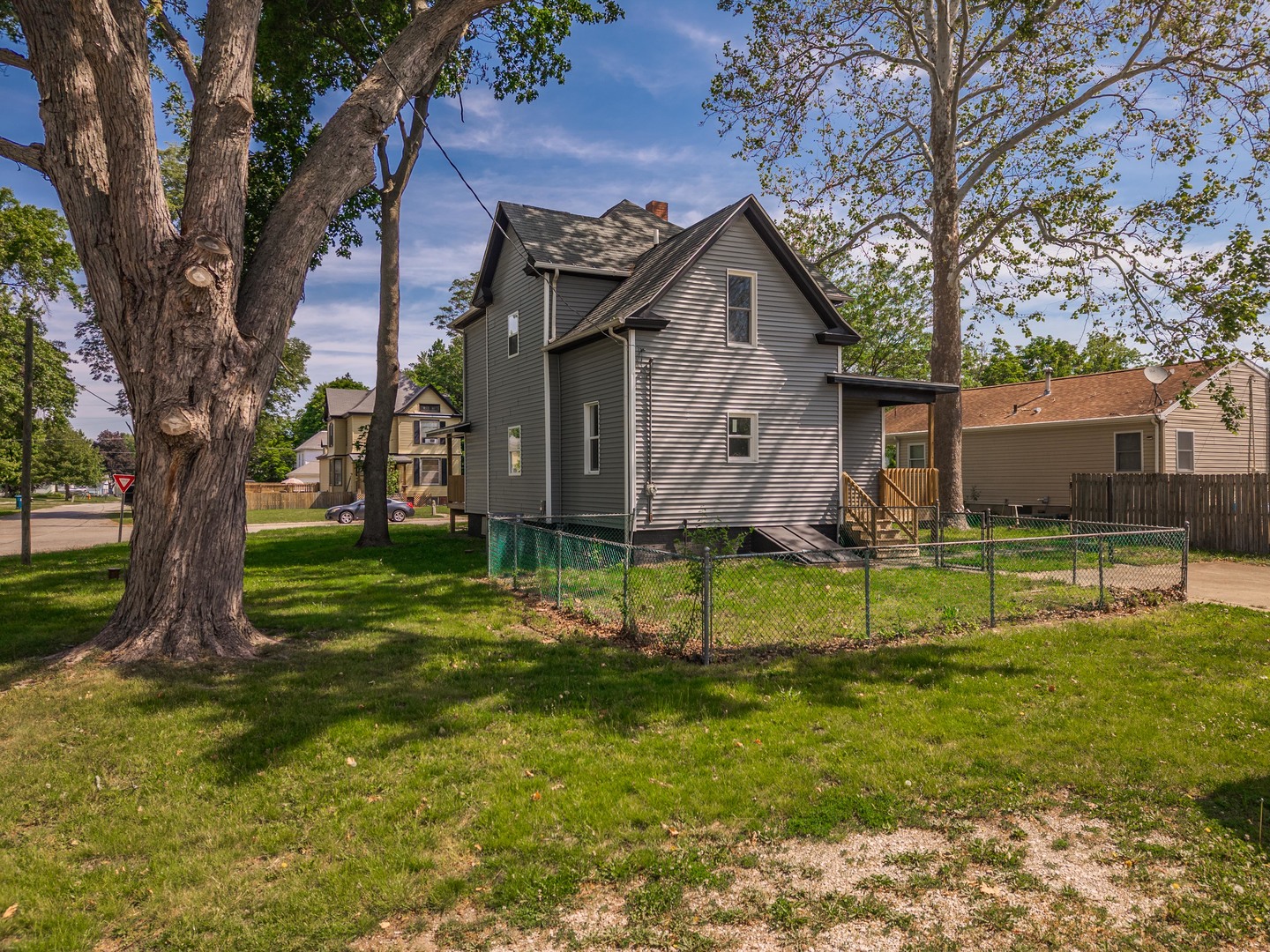 220 W Bennett Street, Pontiac, IL 61764