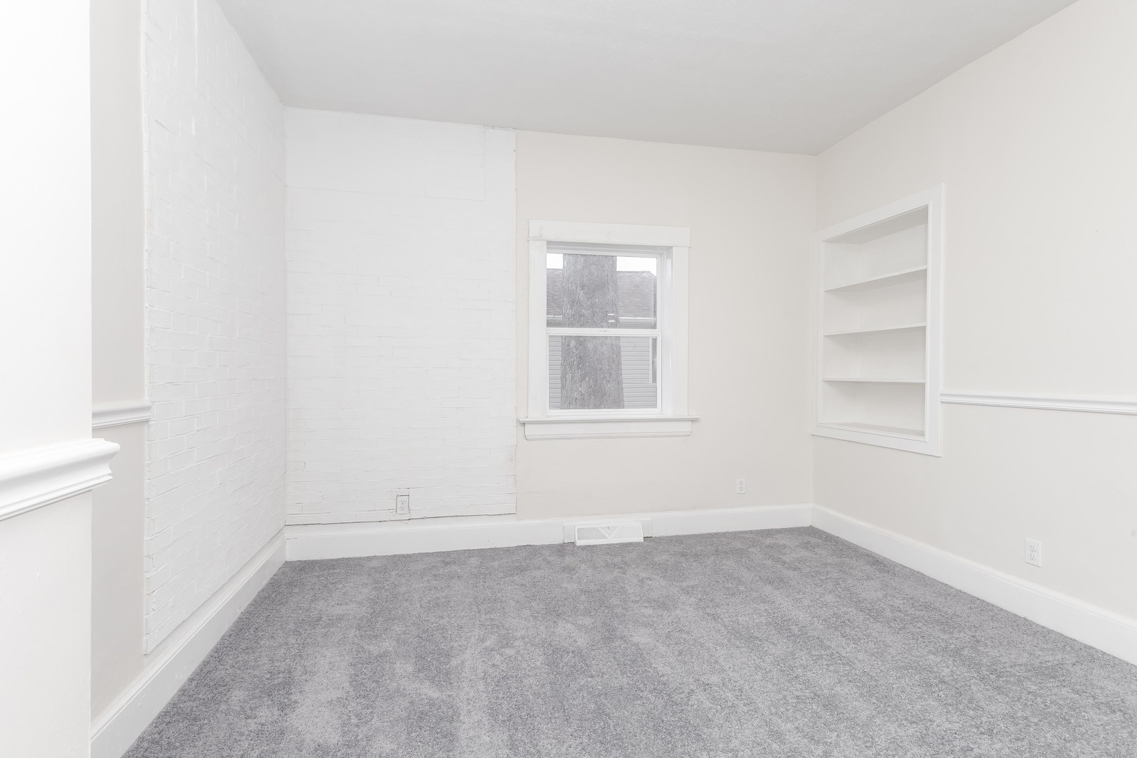 220 W Bennett Street, Pontiac, IL 61764