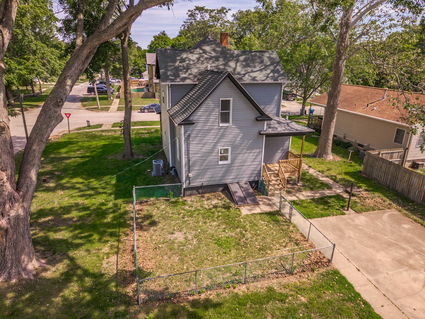 220 W Bennett Street, Pontiac, IL 61764