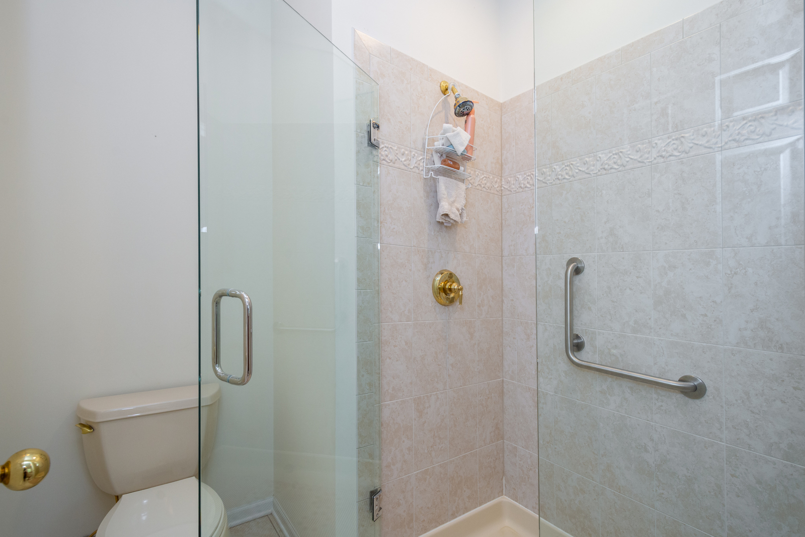 870 Woodland Drive, Antioch, IL 60002