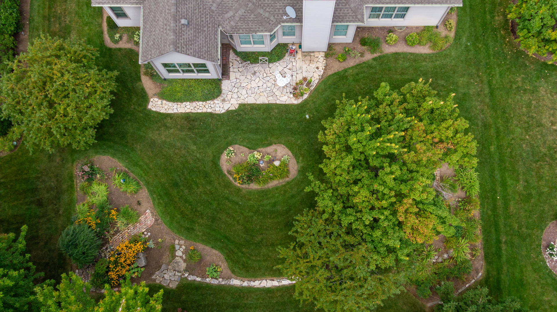 870 Woodland Drive, Antioch, IL 60002