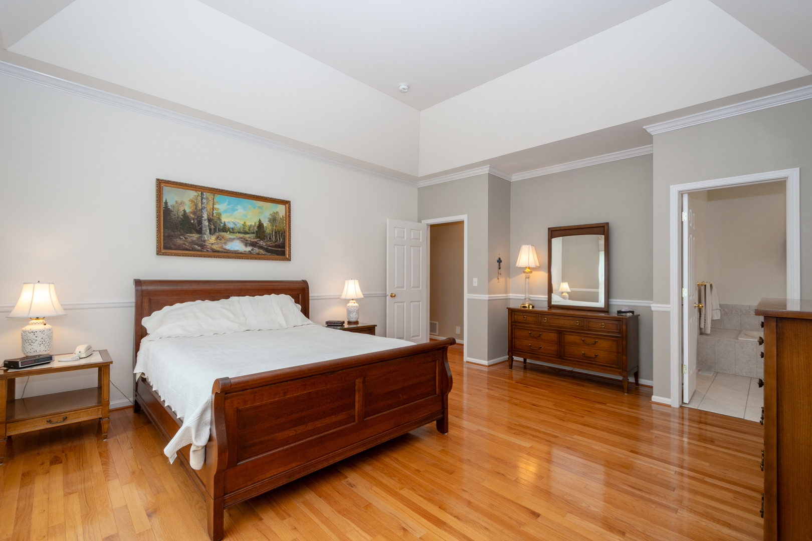 870 Woodland Drive, Antioch, IL 60002