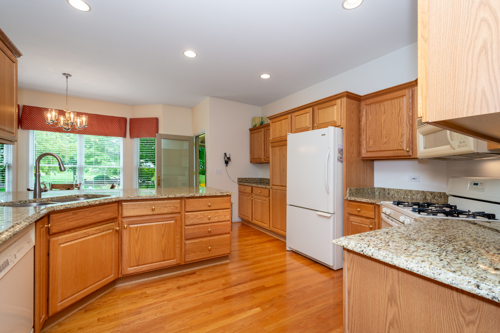 870 Woodland Drive, Antioch, IL 60002