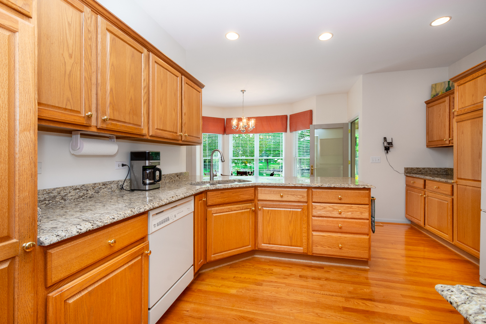 870 Woodland Drive, Antioch, IL 60002